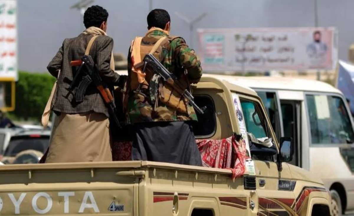 اختطافات حوثية وهجوم على ناقلة بحرية قبالة سواحل المخا