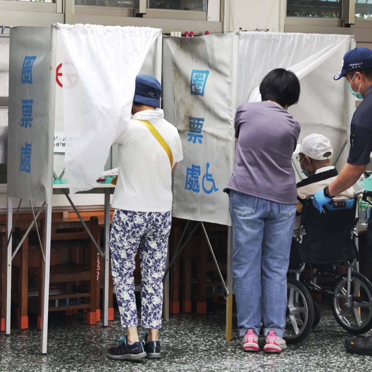 تصويت تاريخي في تايوان لعزل 5 من أعضاء البرلمان