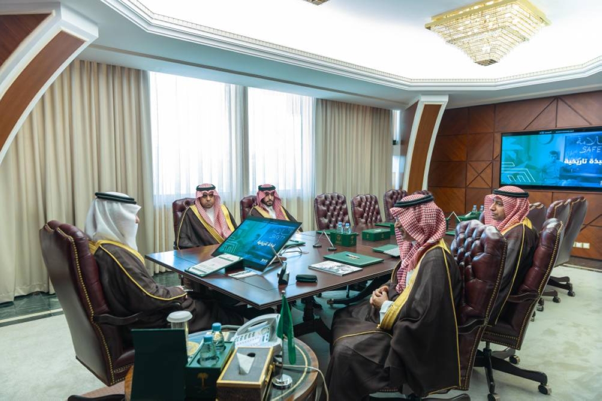 أمير الشرقية يشيد بجهود الأمن الصناعي في حماية المنشآت