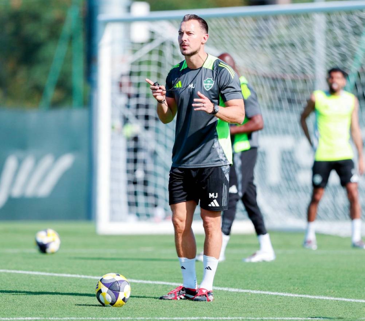 الأهلي يستعد لإلتشي في معسكر إسبانيا التدريبي