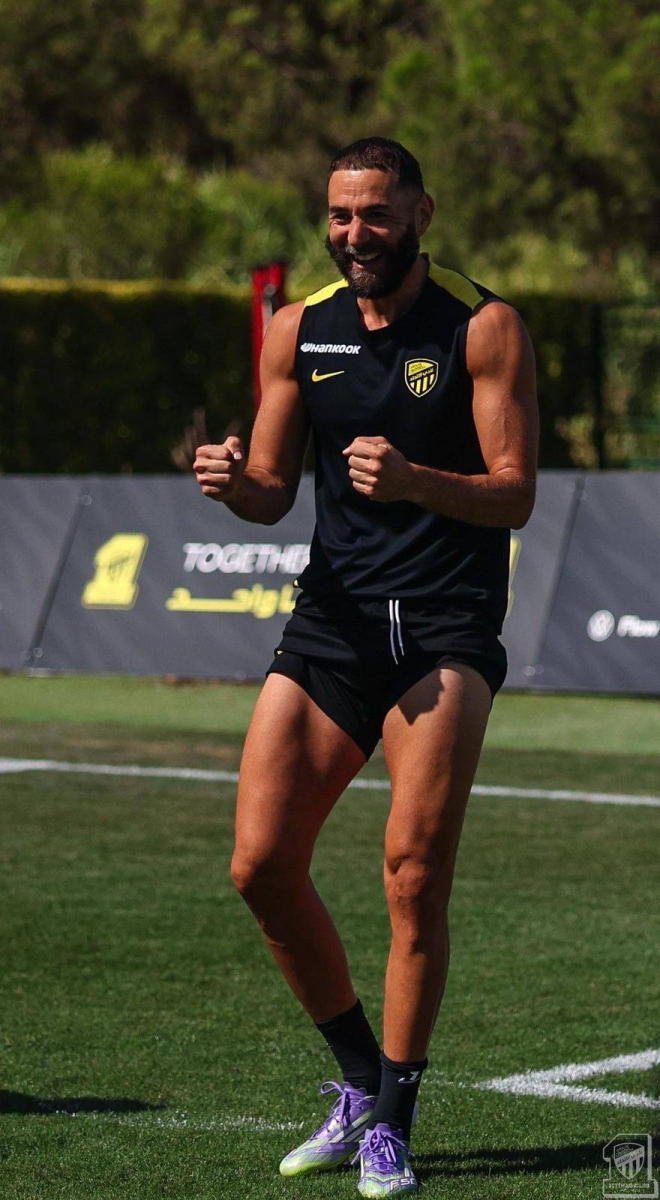 رايكوفيتش يستمر في التأهيل بمعسكر أوروبا الرياضي