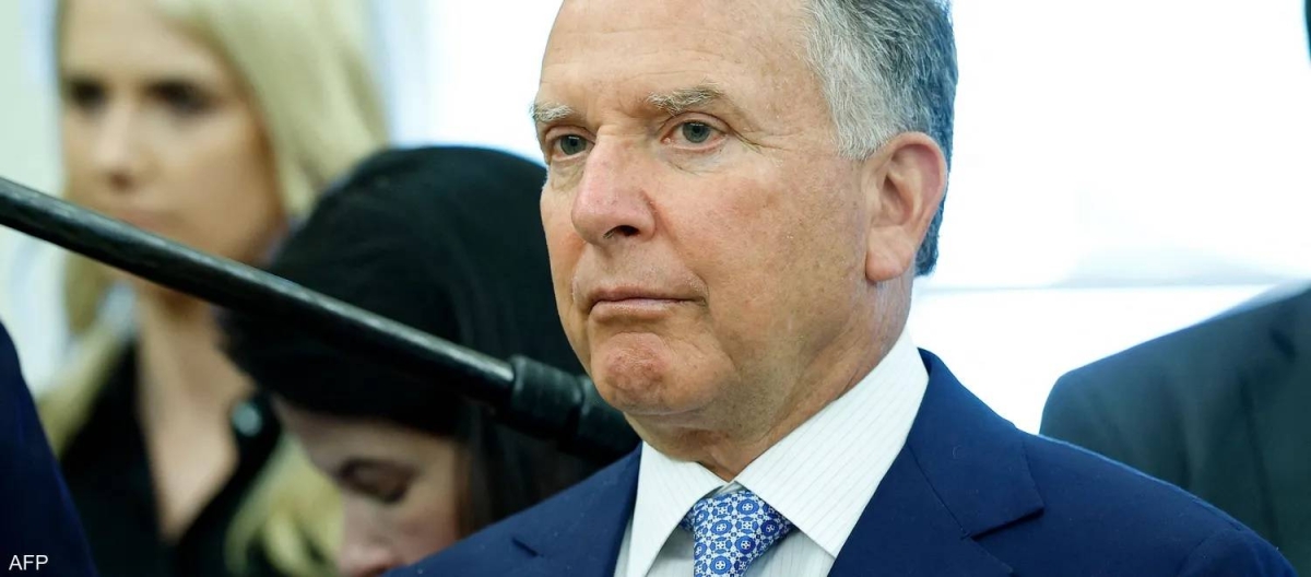 حماس تدرس التخلي عن السلاح: تصريحات المبعوث الأمريكي