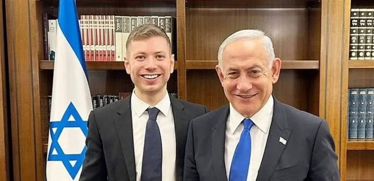 نجل نتنياهو وإعلامي بريطاني: أسباب الحرب الكلامية