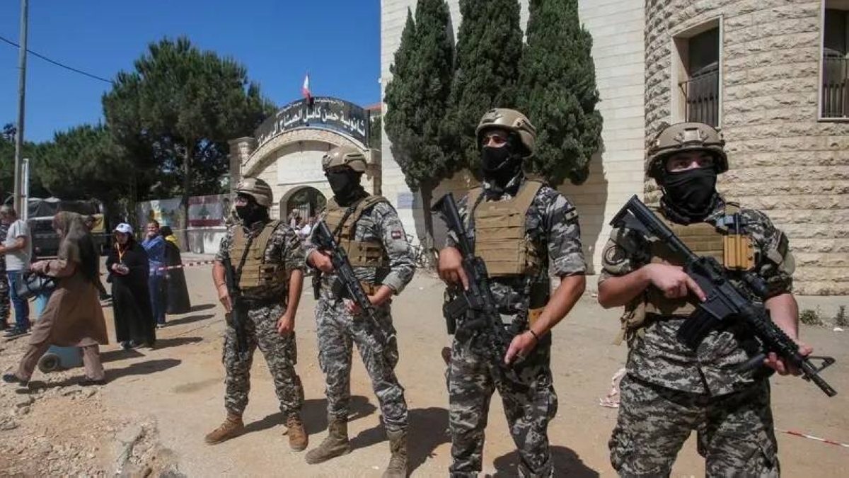 انسحاب وزراء حزب الله وأمل من جلسة بيروت الوزارية