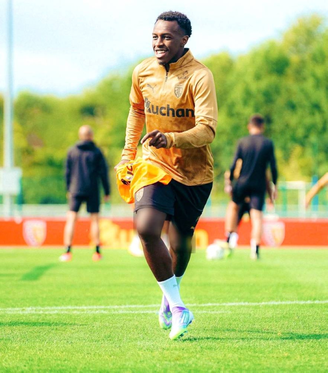 سعود عبدالحميد يشارك مع لانس ضد ليون في الدوري الفرنسي