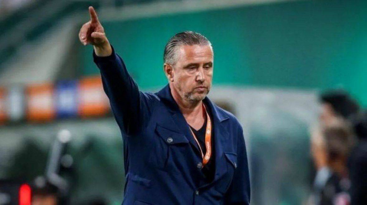 ريجيكامب يقود الهلال السوداني: تفاصيل التعاقد الجديد