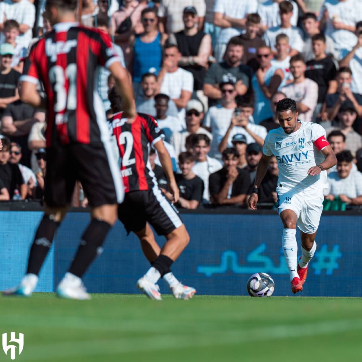 جماهير الهلال تملأ المدرجات في مباراة ودية ضد آراو