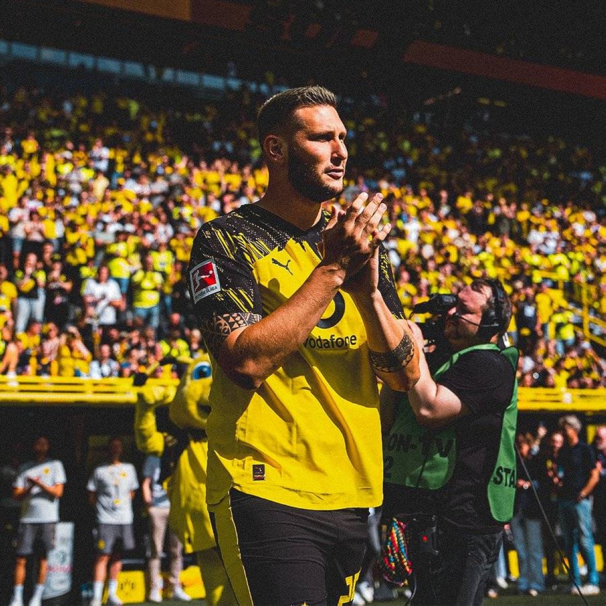 أزمة دورتموند: هوملز يرحل وزوله يغيب لشهرين