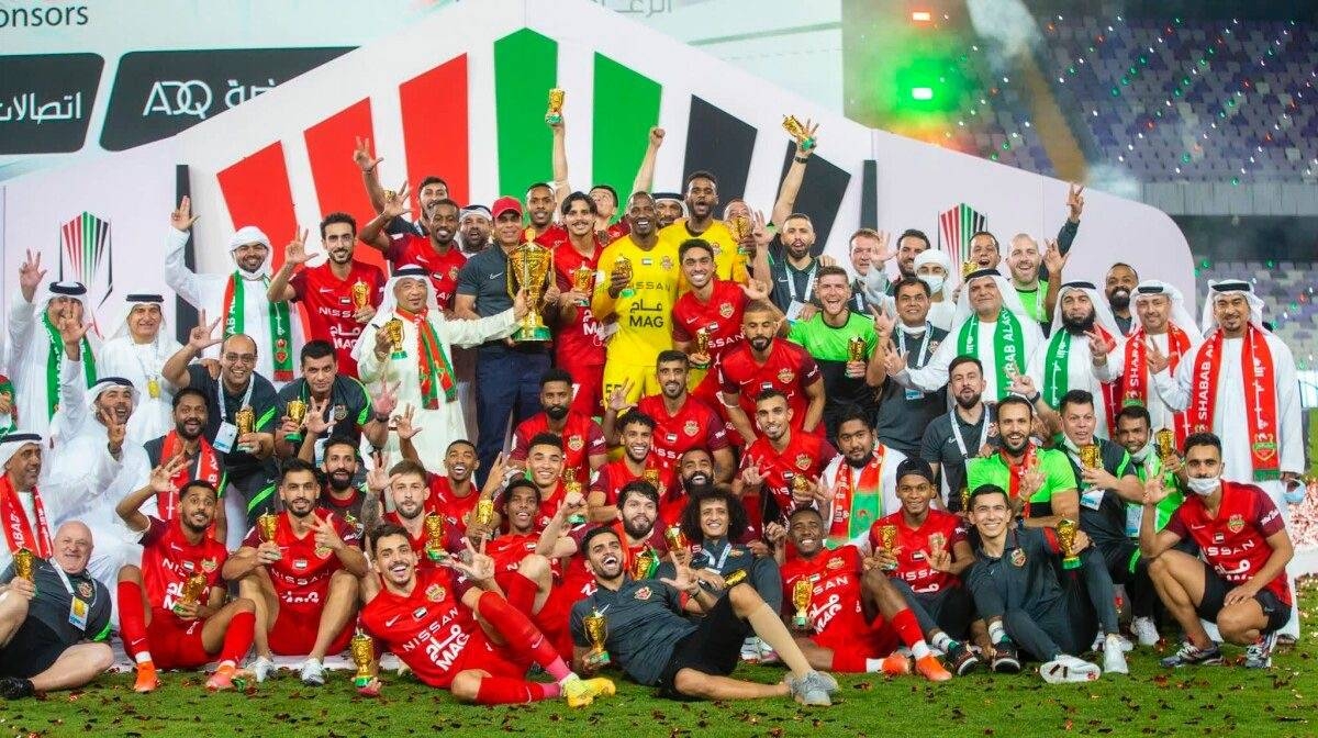 بطل الدوري والكأس الإماراتي يسيطر على جوائز الأفضلية