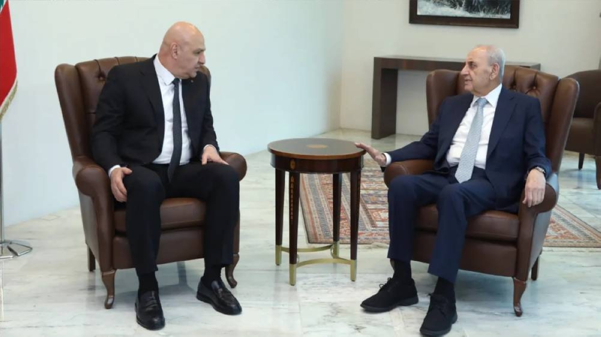 عون يرفض التدخل الخارجي وبري ينفي استقالات وزراء أمل وحزب الله