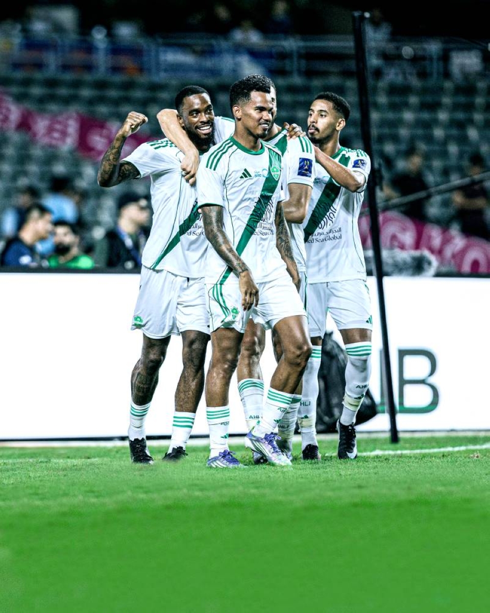 الأهلي يهزم النصر بخماسية في مباراة مثيرة