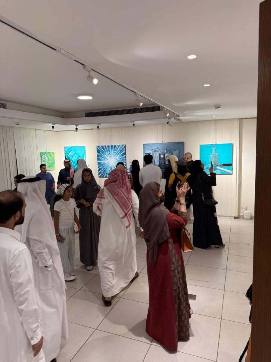 انطلاق معرض "اللون الواحد" الفني المبتكر في جدة