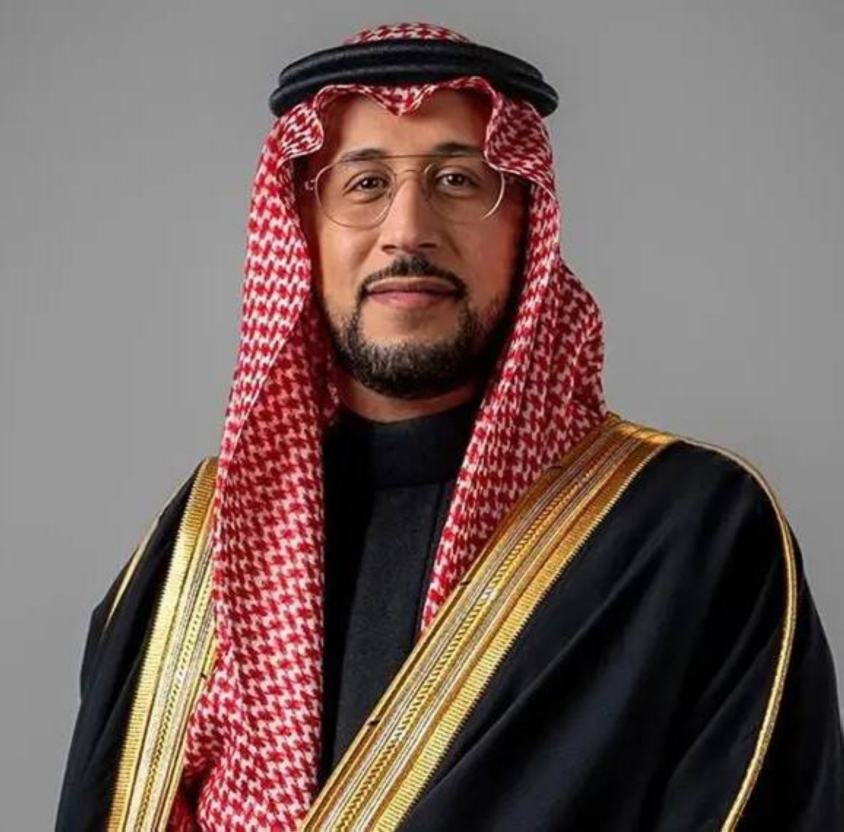 تبرع ولي العهد بالدم يعزز قيم العطاء والمسؤولية