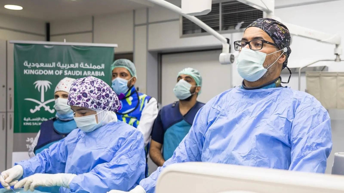 "سلمان للإغاثة يختتم مشاريع طبية تطوعية في دمشق"
