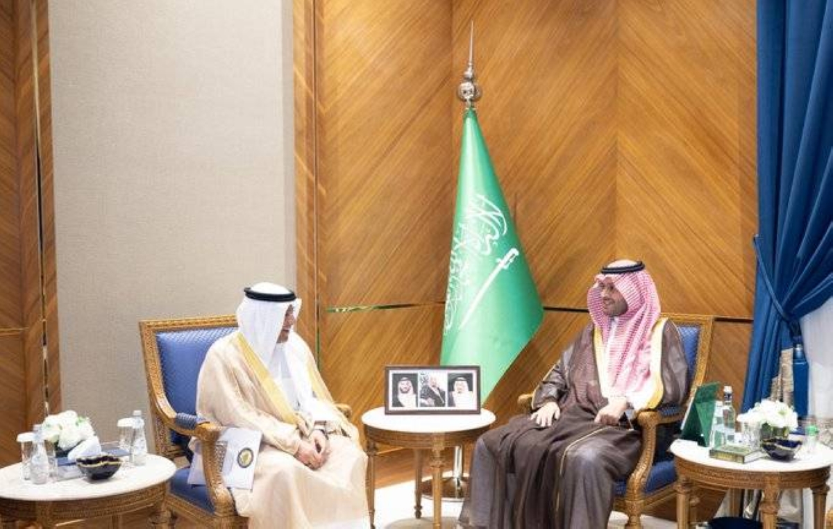 تركي بن محمد يستقبل أمين مجلس التعاون الخليجي