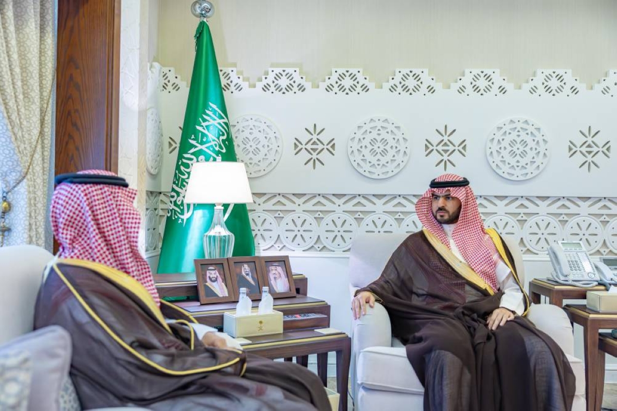 Deputy Governor of the Eastern Province welcomes the Director of New Media in the region