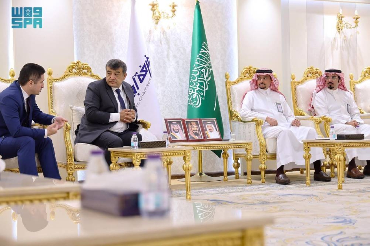 فرص استثمارية في عسير: مباحثات مع سفير أوزبكستان