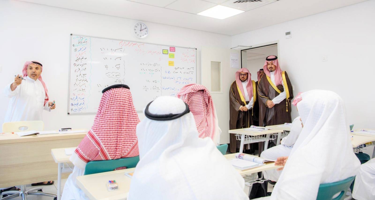 The city's governor: Education is the foundation for building individuals and developing society