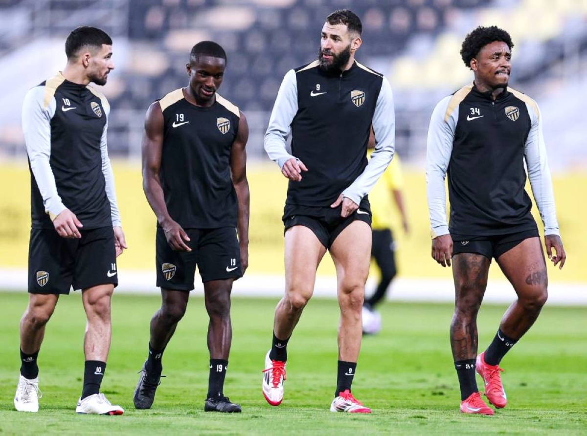 لوران بلان يستعد لقيادة الاتحاد في المنافسات المحلية والآسيوية