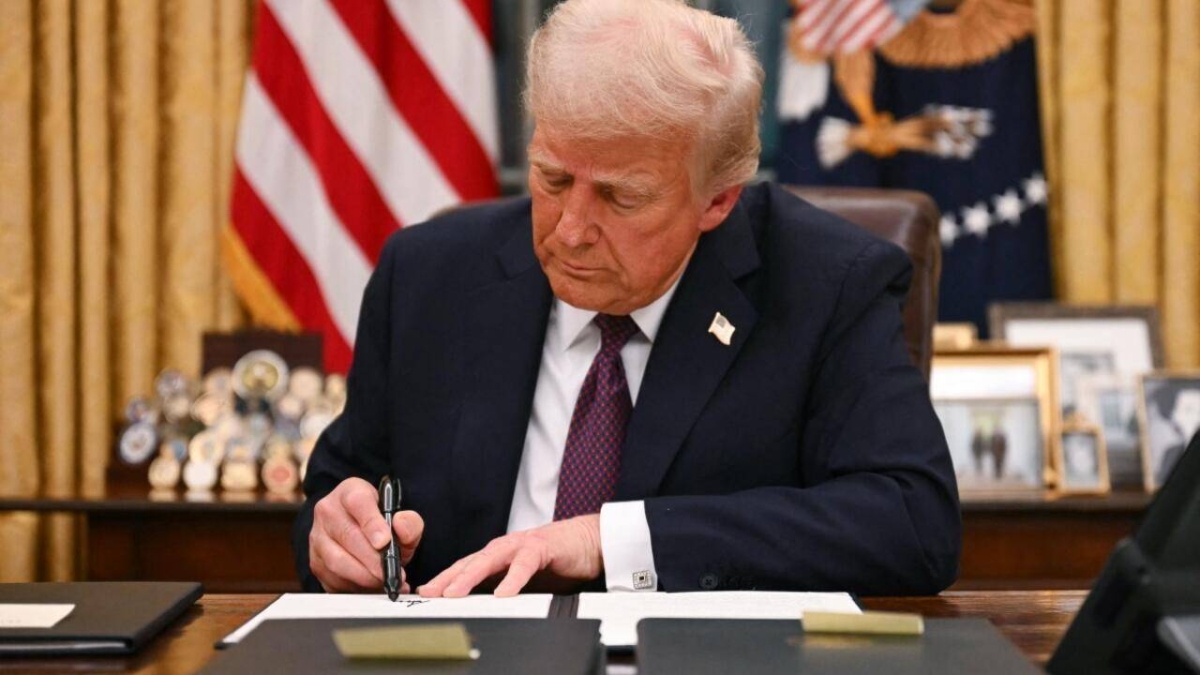 تخفيض رسوم السيارات اليابانية إلى 15 بقرار من ترمب