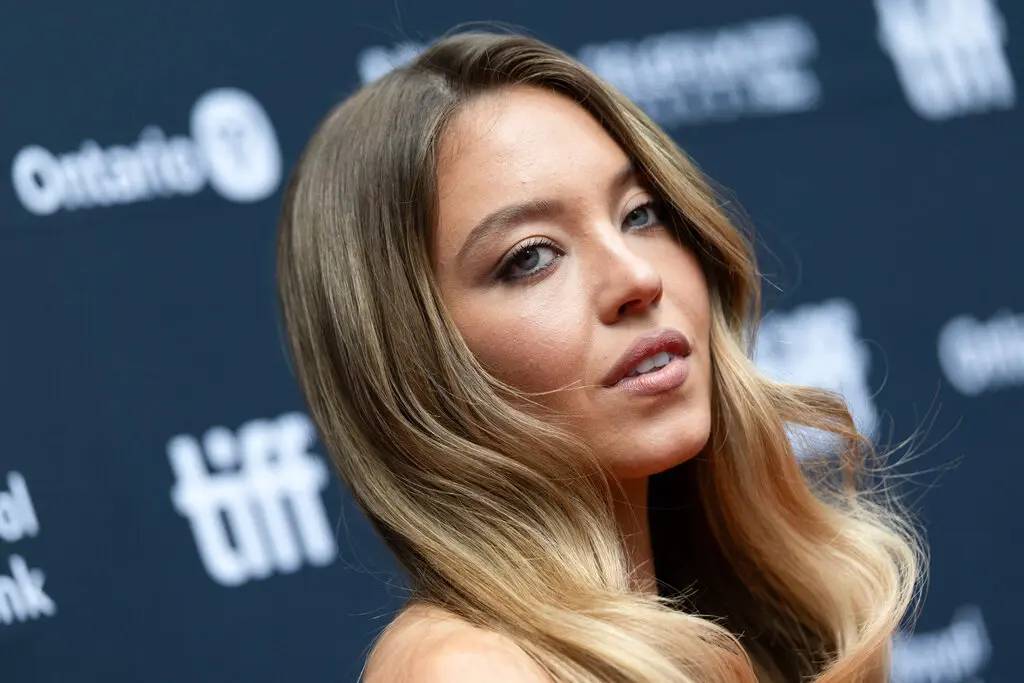سيدني سويني تتألق كملاكمة محترفة في فيلم Christy