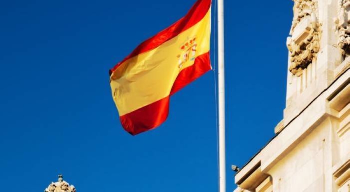 إسبانيا تستدعي سفيرها احتجاجاً على الإبادة الإسرائيلية