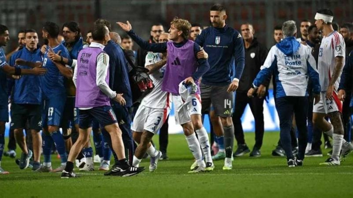 إسرائيل تتهم لاعبي إيطاليا بالإهانة بعد الهزيمة