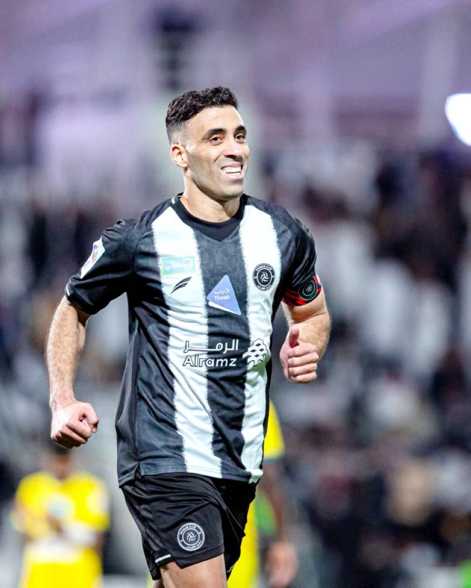 مواجهة العقيد والساطي في ديربي البحر المثير