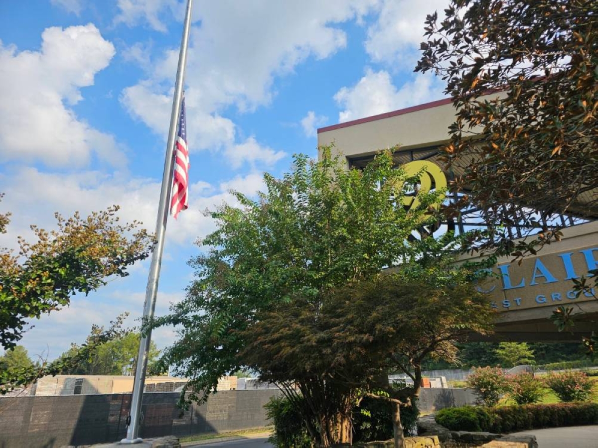 الناتو يحيي ذكرى 11 سبتمبر بتنكيس أعلام بروكسل