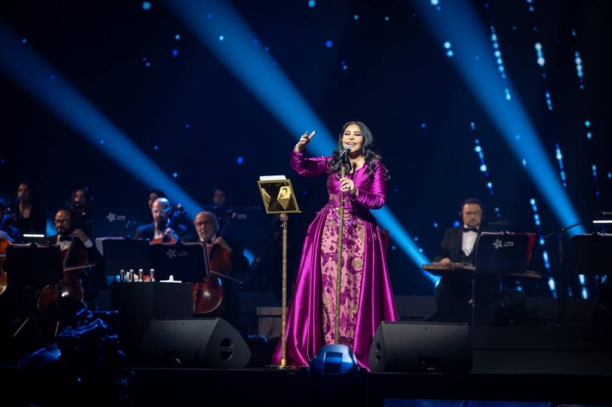 أحلام تتألق في حفل مذهل بموسم جدة على مسرح عبادي الجوهر