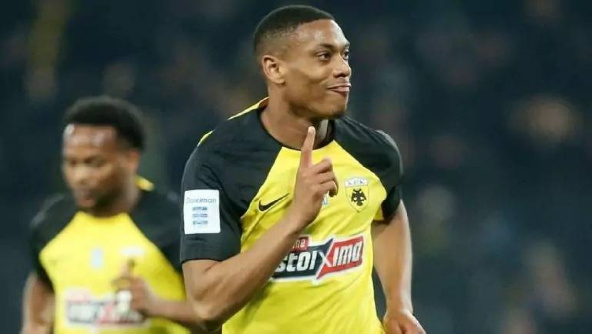 انضمام مارسيال إلى مونتيري المكسيكي: تفاصيل الصفقة