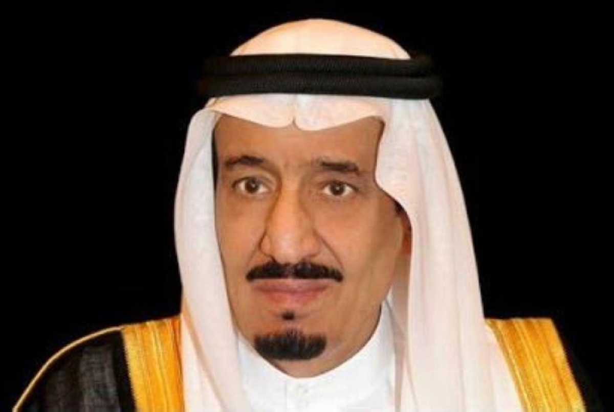 ميدالية الاستحقاق للدرجة الثالثة لـ8 مقيمين بموافقة الملك