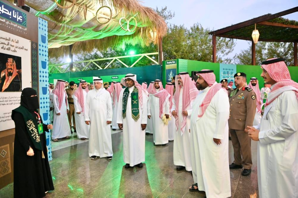 أمير جازان يزور جناح جامعة جازان بمعرض اليوم الوطني 95