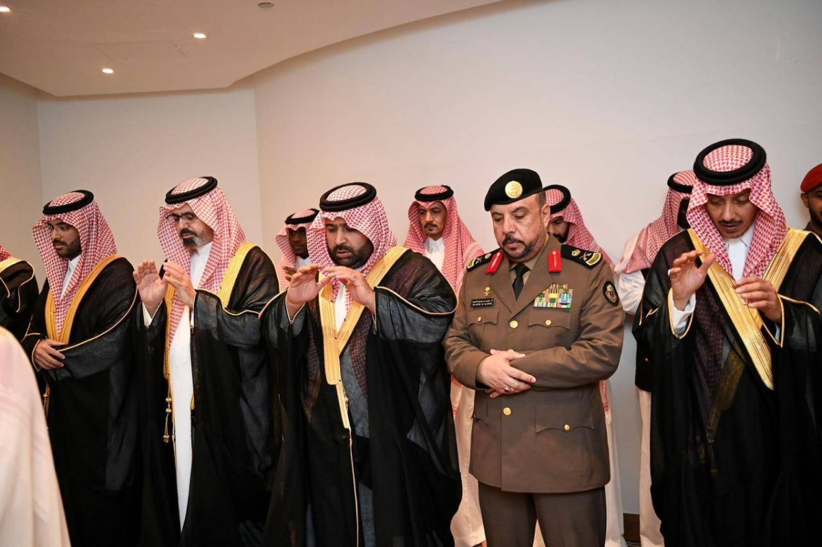 أداء صلاة الغائب بجازان على المفتي العام للمملكة