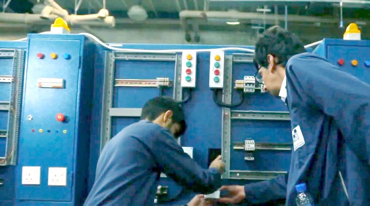 اعتماد 500 شهادة تدريب تقني احترافية جديدة