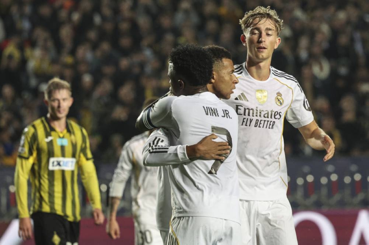 ريال مدريد يكتسح كايرات بخماسية في مباراة مثيرة