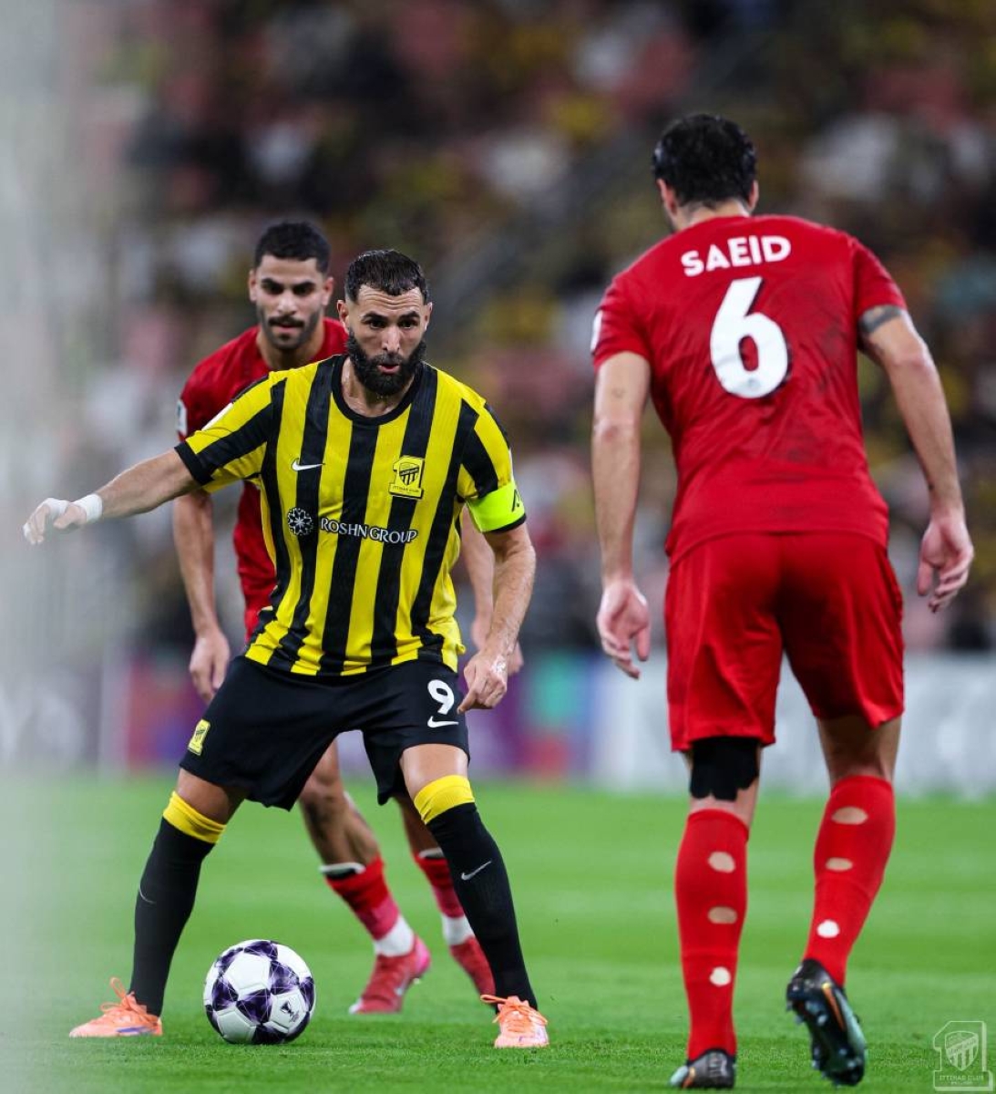 إهدار فرص شباب الأهلي أمام الاتحاد: تحليل المدرب