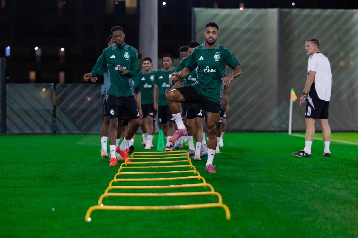 الأخضر يبدأ تدريباته لملحق تصفيات كأس العالم