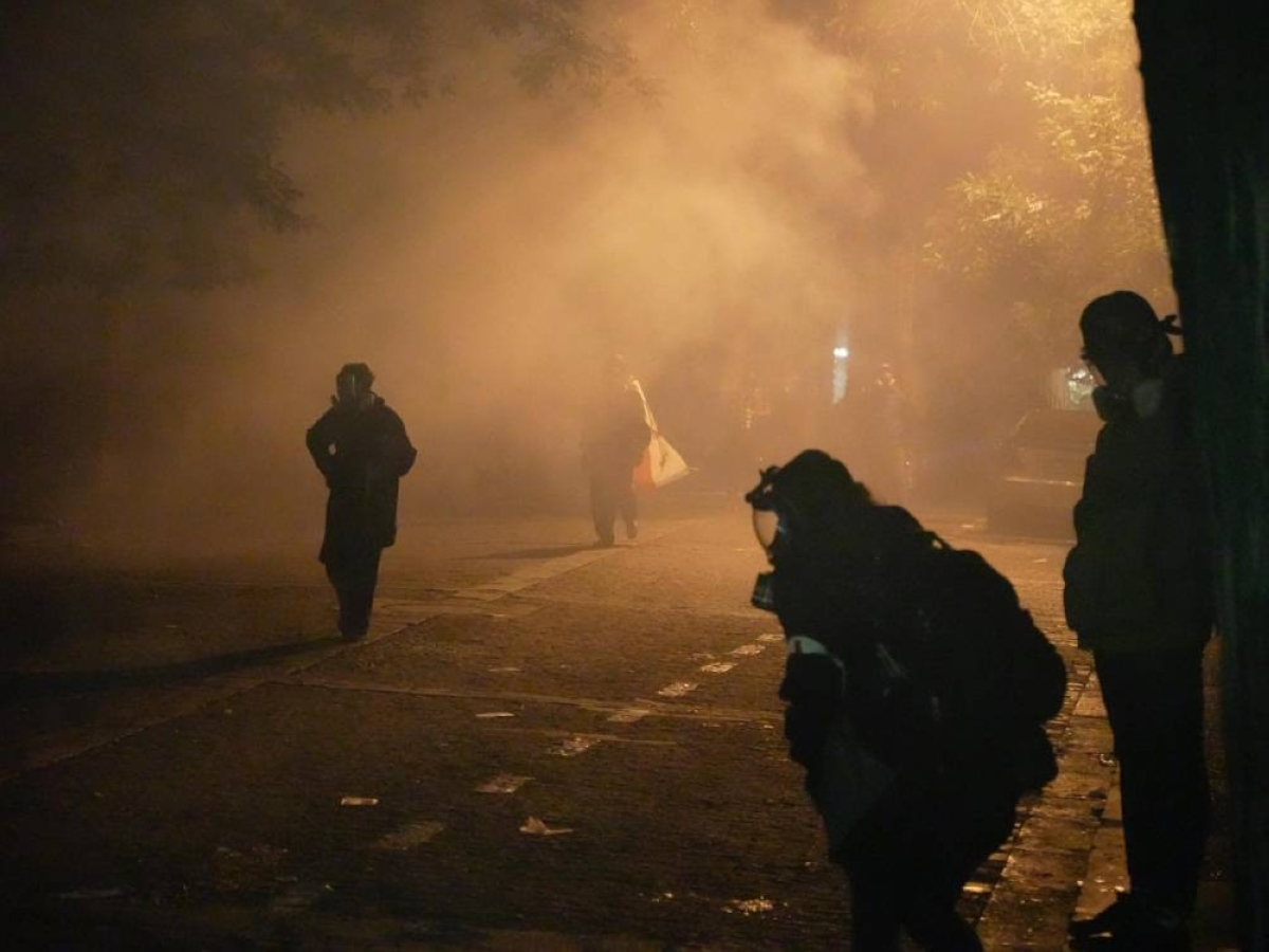 اشتباكات عنيفة في جورجيا: اقتحام القصر الرئاسي يوم الانتخابات