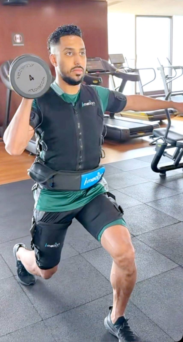 سالم الدوسري يسعى للتألق في كأس العالم والتميز الآسيوي