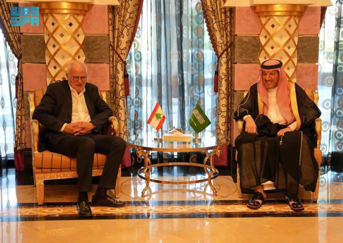 الكهموس يجتمع بمسؤولين دوليين في مينا أرين 2023