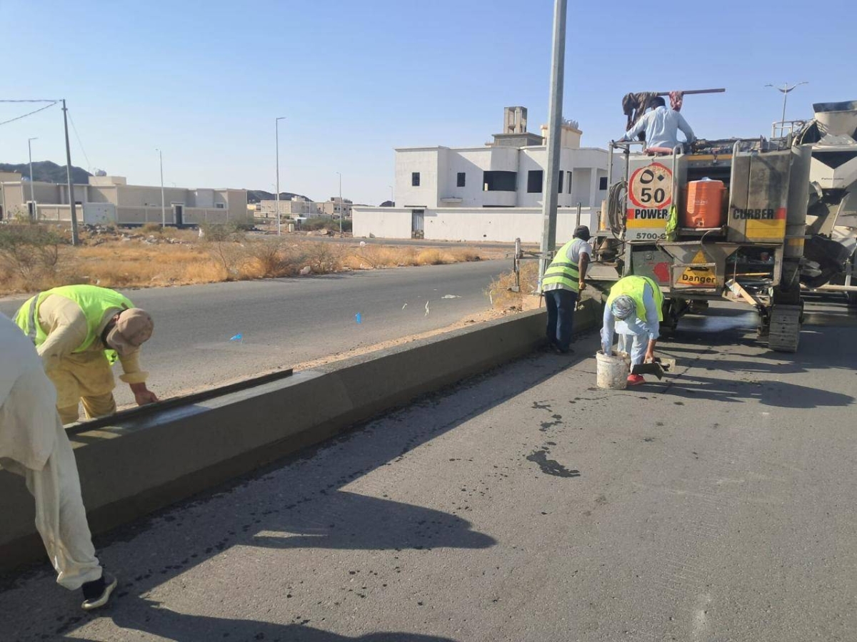 بلدية بيشة تطلق مشاريع تطوير الطرق الرئيسية