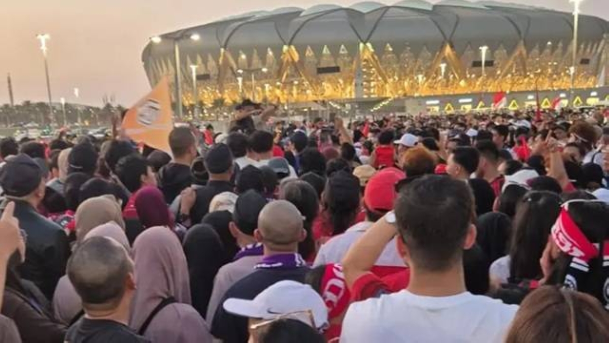 منع جماهير إندونيسيا من دخول الملعب بسبب تذاكر مزيفة