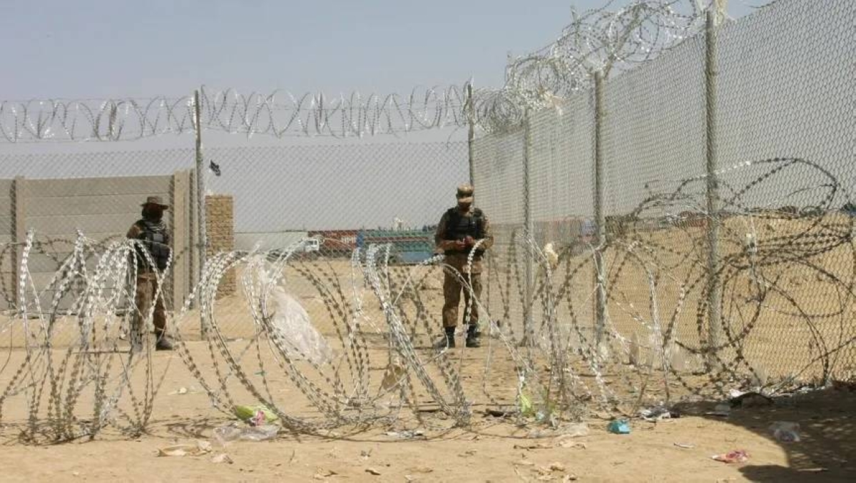 مقتل 23 جندياً باكستانياً و200 أفغاني في اشتباكات حدودية