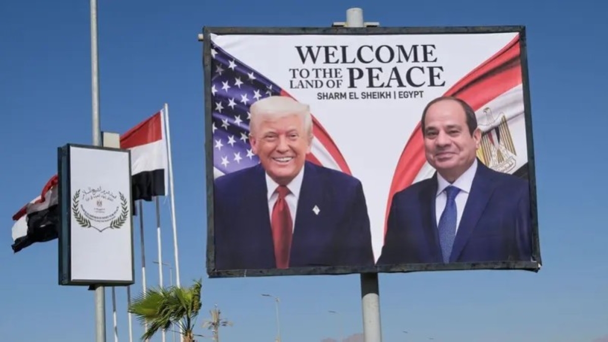 نتنياهو يعتذر: شرم الشيخ تستعد لإعلان سلام غزة
