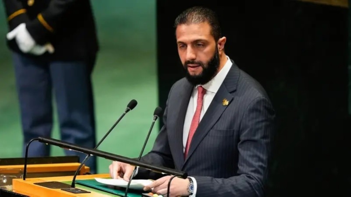 محاسبة الأسد دون صراع مع روسيا: موقف الشرع