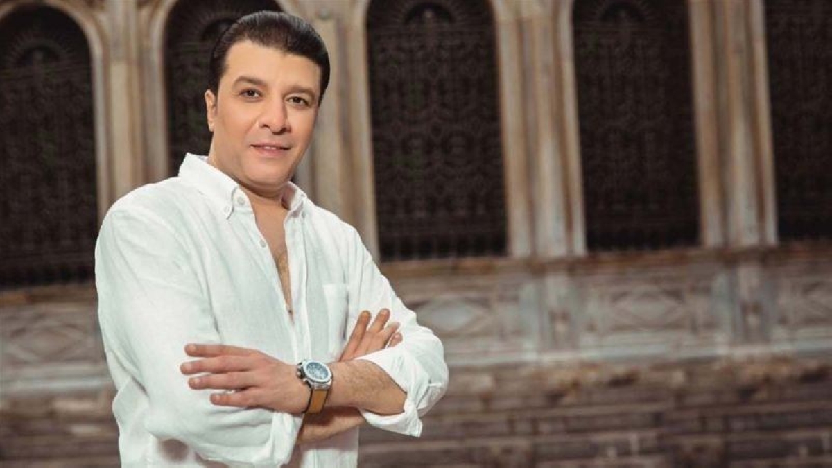 مصطفى كامل يكشف أسرار عش الدبابير: تفاصيل مثيرة