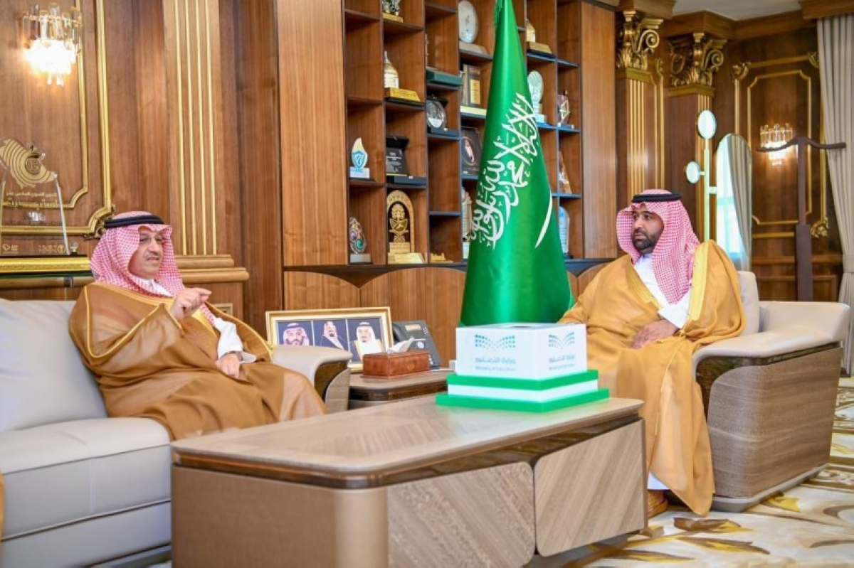 أمير جازان يدشّن مشروعات تعليمية بمليار ريال