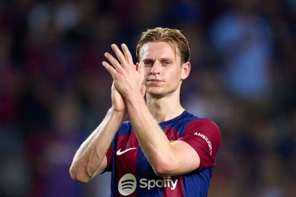 برشلونة يمدد عقد دي يونغ رسميًا: تفاصيل الصفقة الجديدة