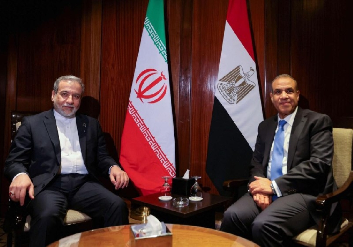 مباحثات ثلاثية بين مصر وإيران وأمريكا حول الملف النووي